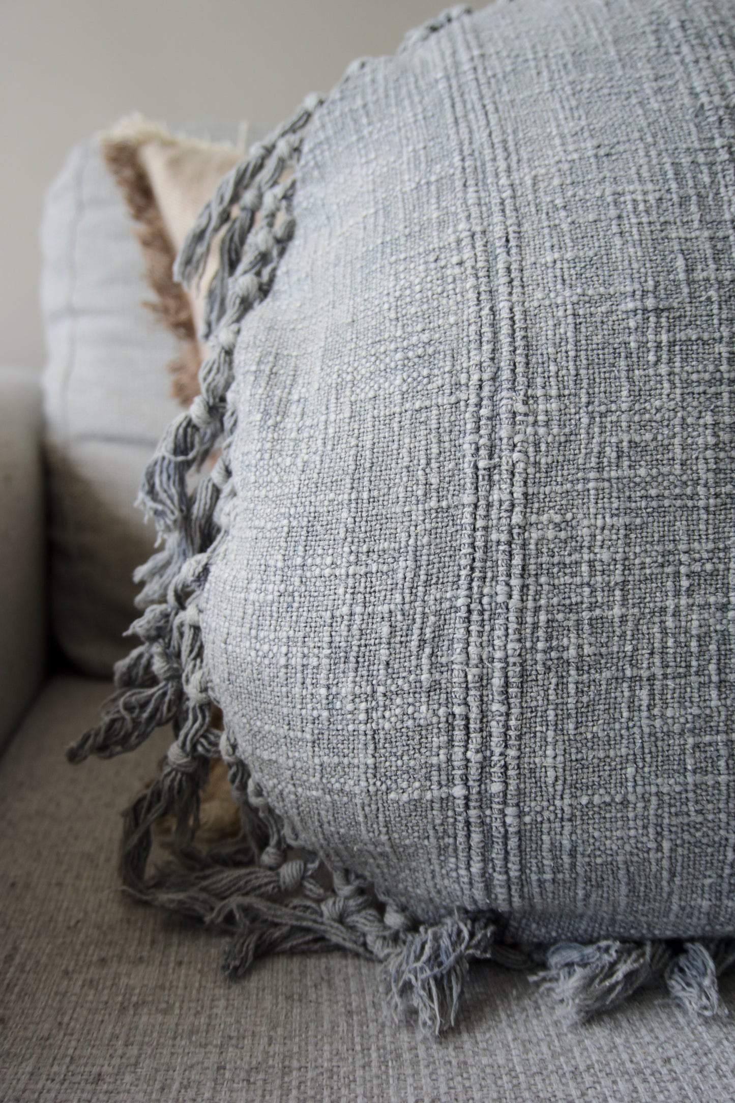 Round Kubu Cushion Slate