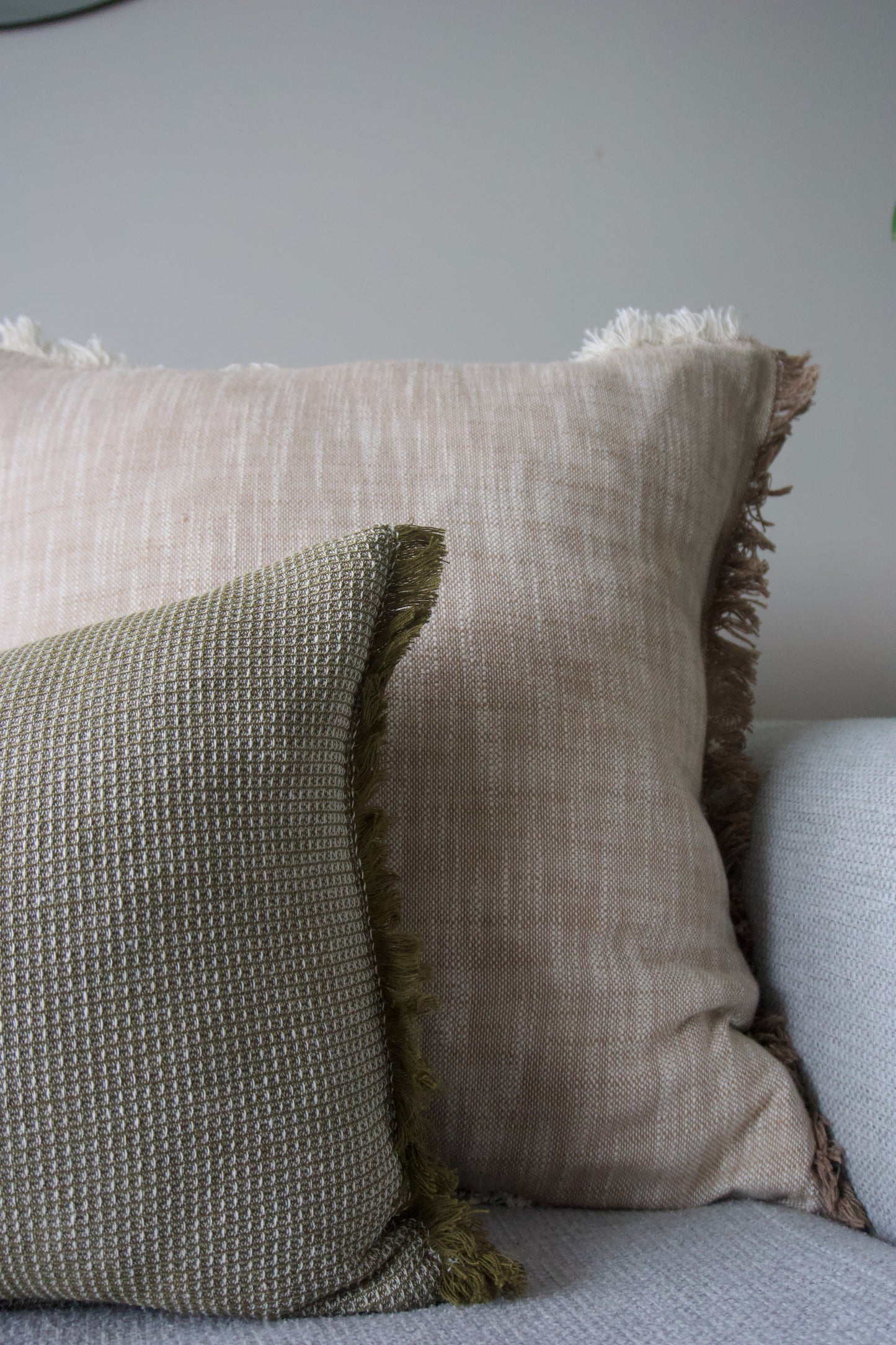 BREAKFAST WAFFLE CUSHION W FRINGE 30x60cm KHAKI