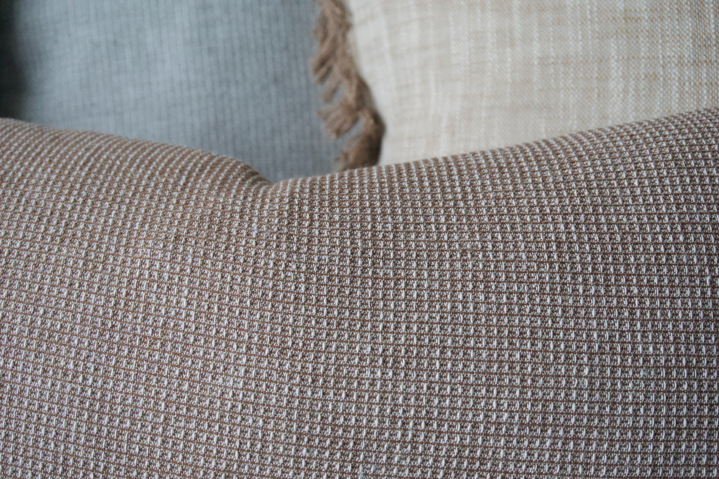 BREAKFAST WAFFLE CUSHION W FRINGE 30x60cm EARTH