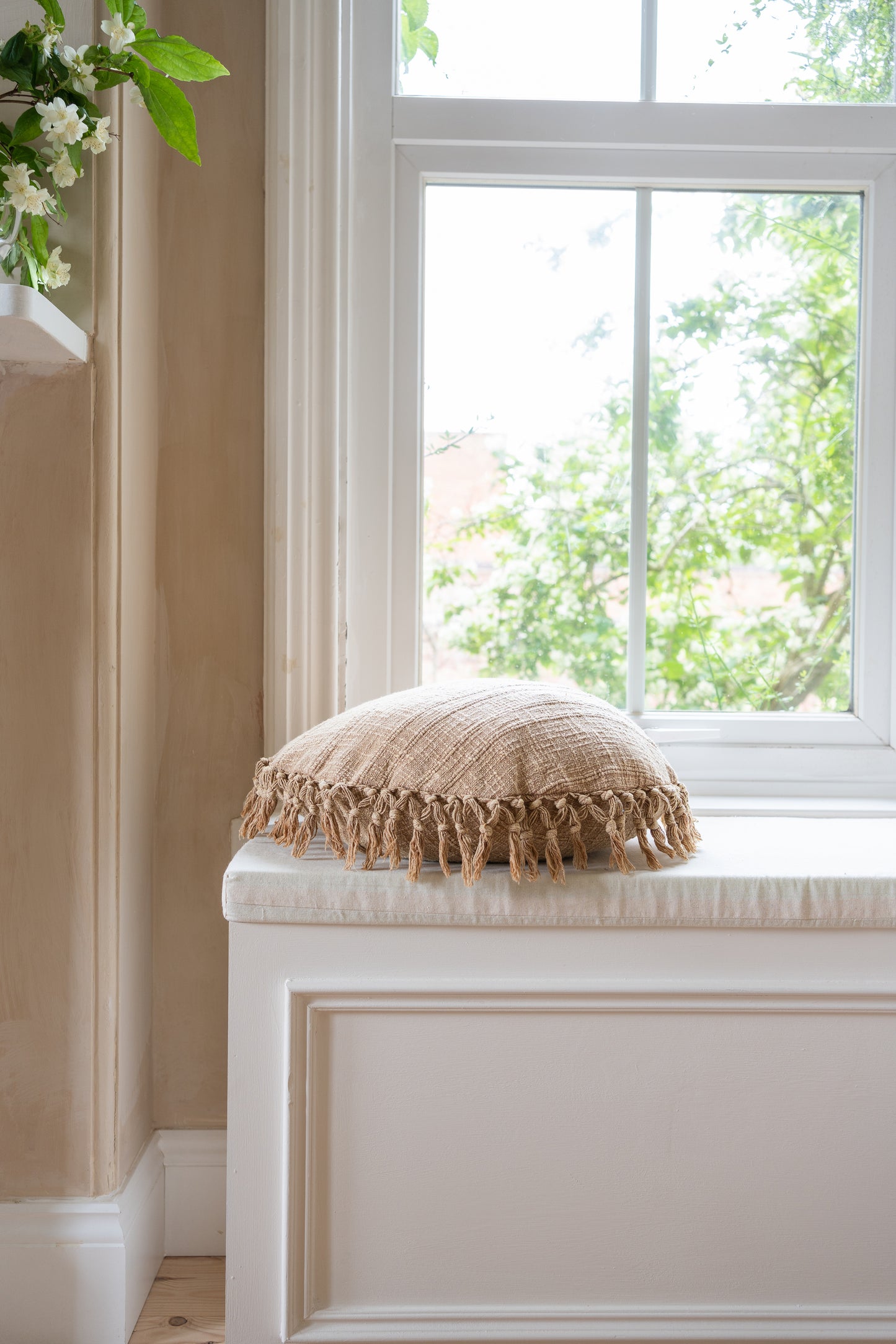 Round Kubu Cushion Honey