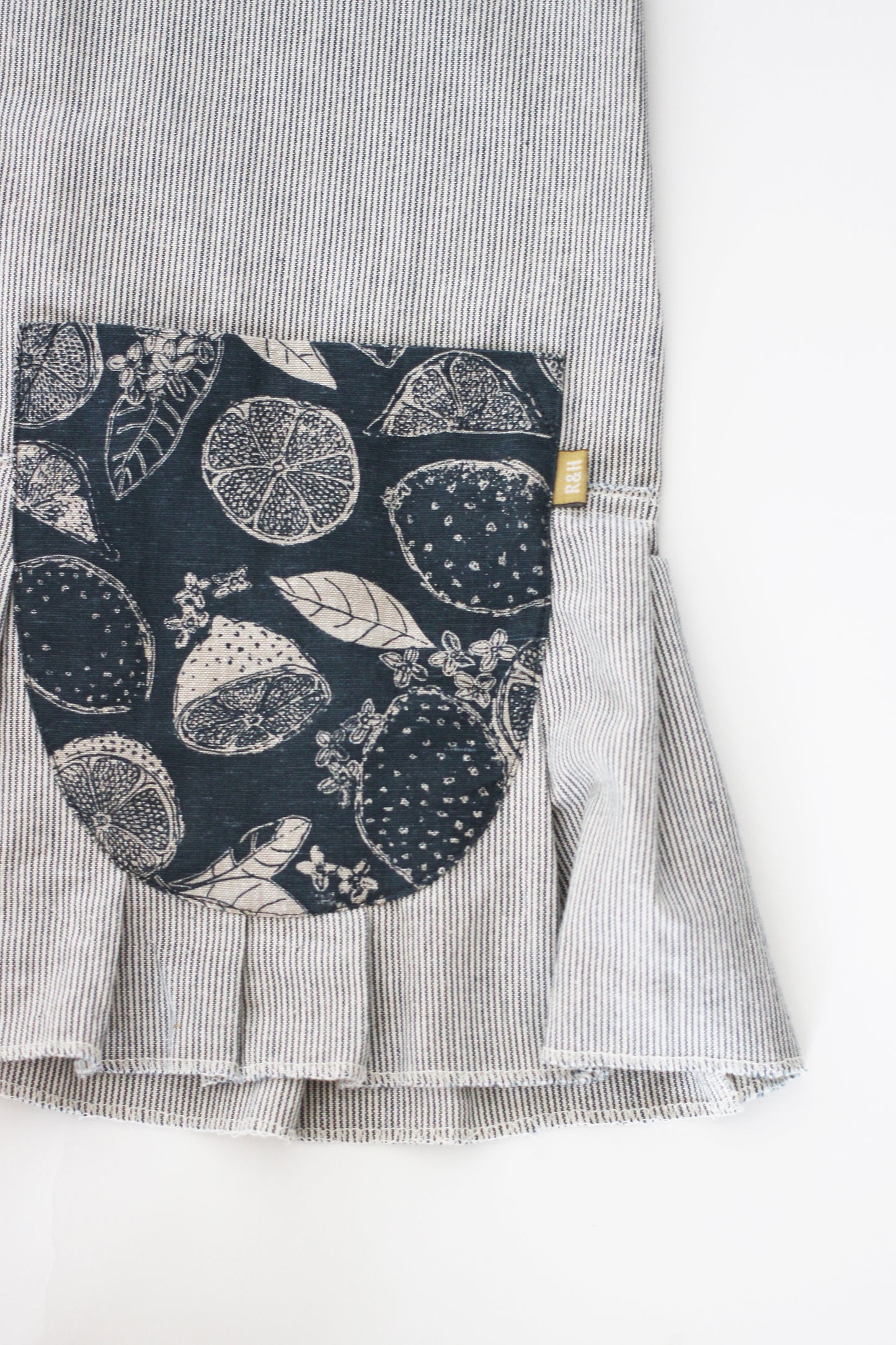 Lemon Marmalade Pinafore Apron Dk Slate