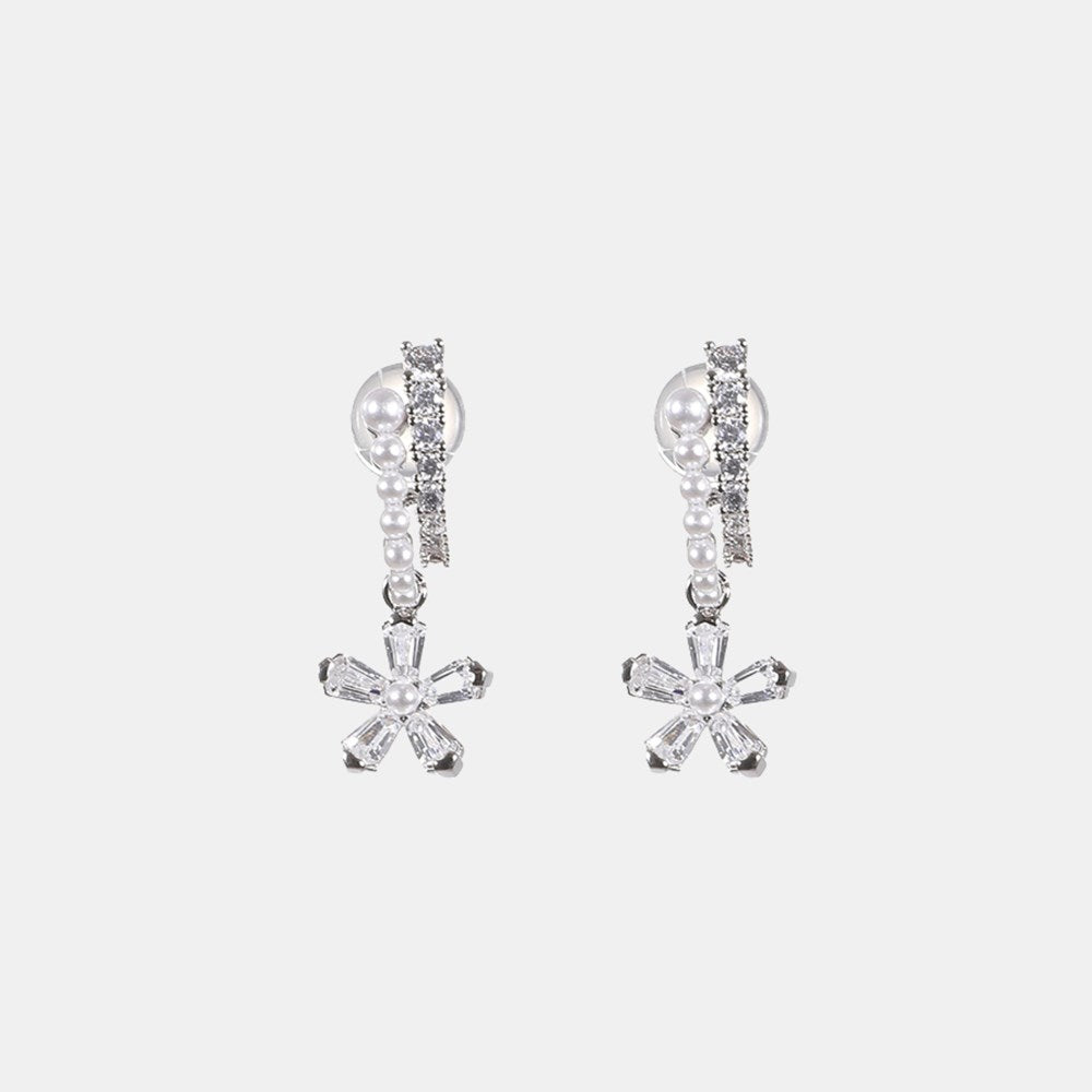 Willa Pearl Earrings - Silver