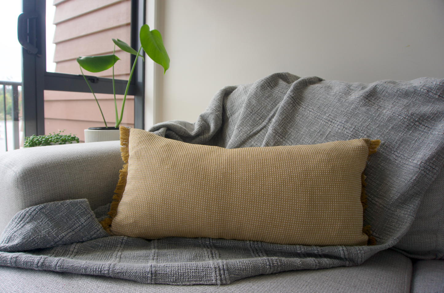 BREAKFAST WAFFLE CUSHION W FRINGE 30x60cm MUSTARD