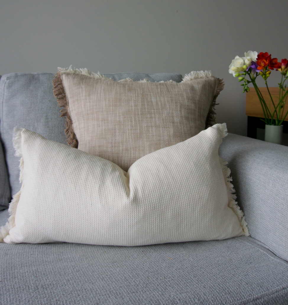 BREAKFAST WAFFLE CUSHION W FRINGE 30x60cm NATURAL