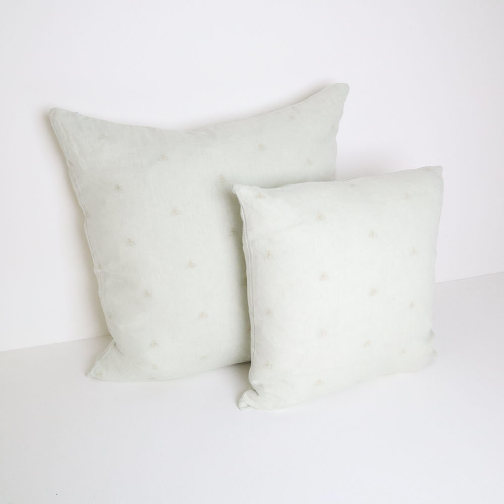MASON BEE LINEN CUSHION SKY GREY 45x45