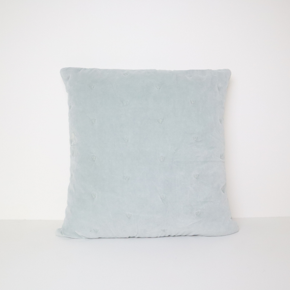 MASON BEE VELVET CUSHION SKY GREY 60x60