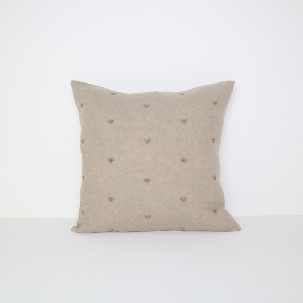 MASON BEE LINEN CUSHION STONE 45x45