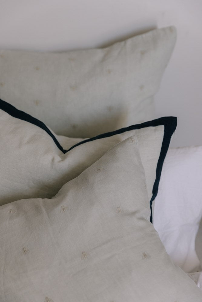 MASON BEE LINEN CUSHION SKY GREY 45x45