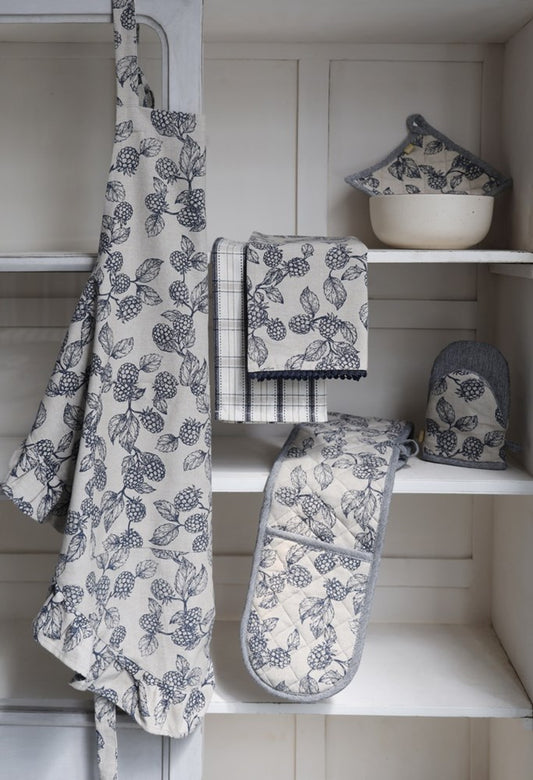 BERRY & BUG APRON BLUE