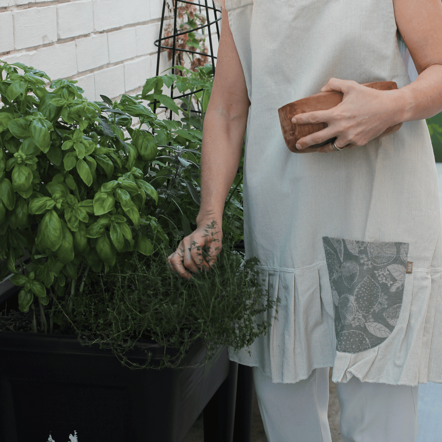 Lemon Marmalade Pinafore Apron Sage