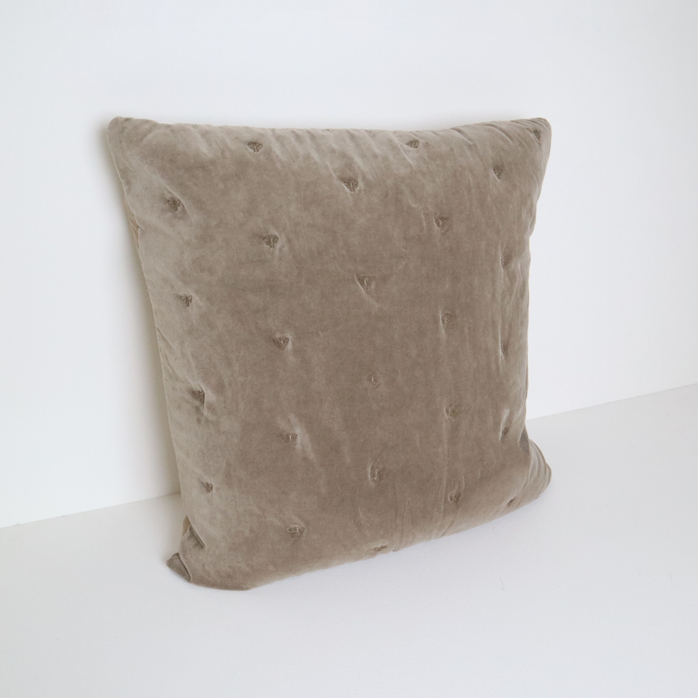 MASON BEE VELVET CUSHION STONE 60x60