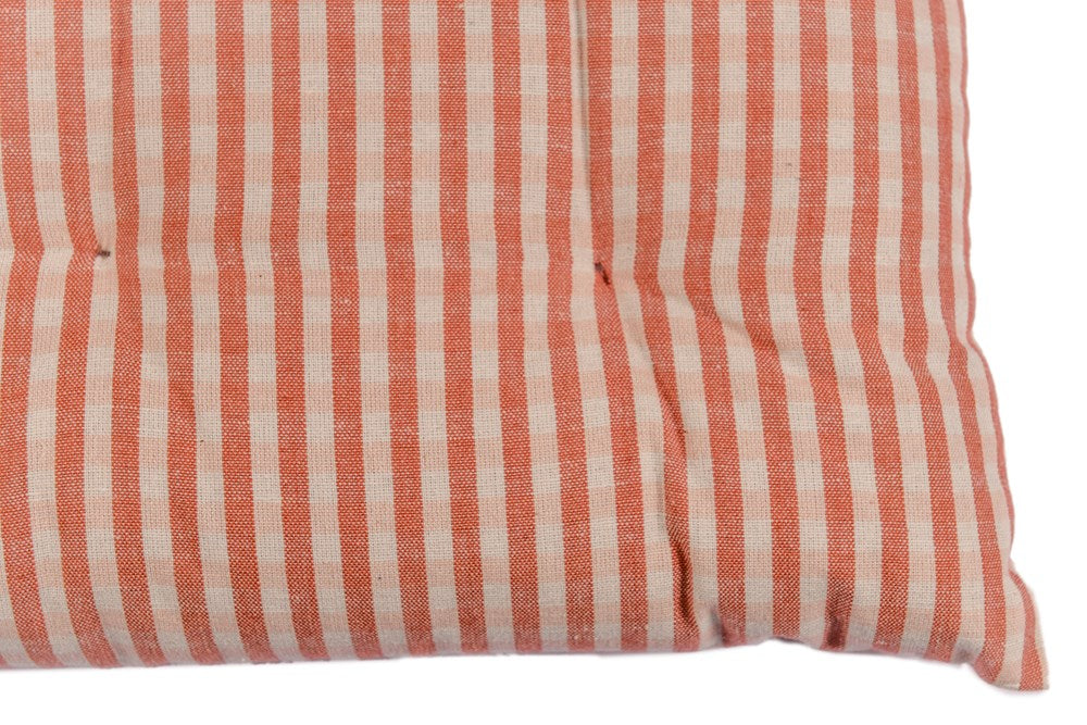 Red gingham seat online cushions